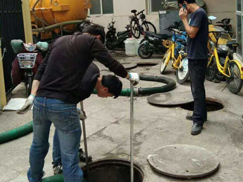 專業管道疏通:各類家庭,酒店,公司,學校等單位的下